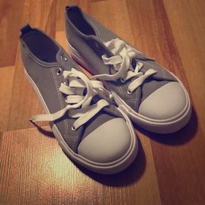 Kids shoes